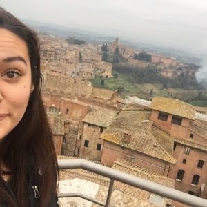 Meet your Posher, Hannah